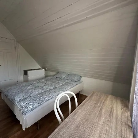 For The Family On The Second Floor Kwatera prywatna *