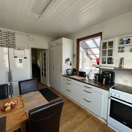 Homestay Oslo Twin & Family *