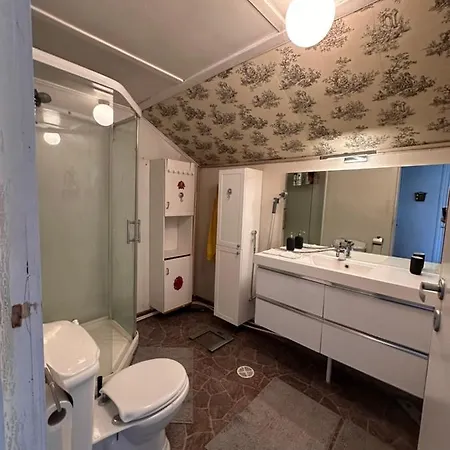 Kwatera prywatna For The Family On The Second Floor